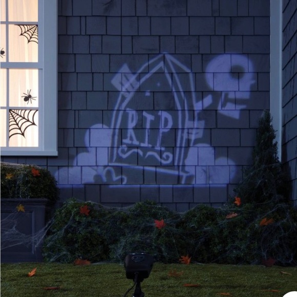 NWT LED tombstone skeleton Halloween light show projection hyde and eek boutique - Picture 1 of 6